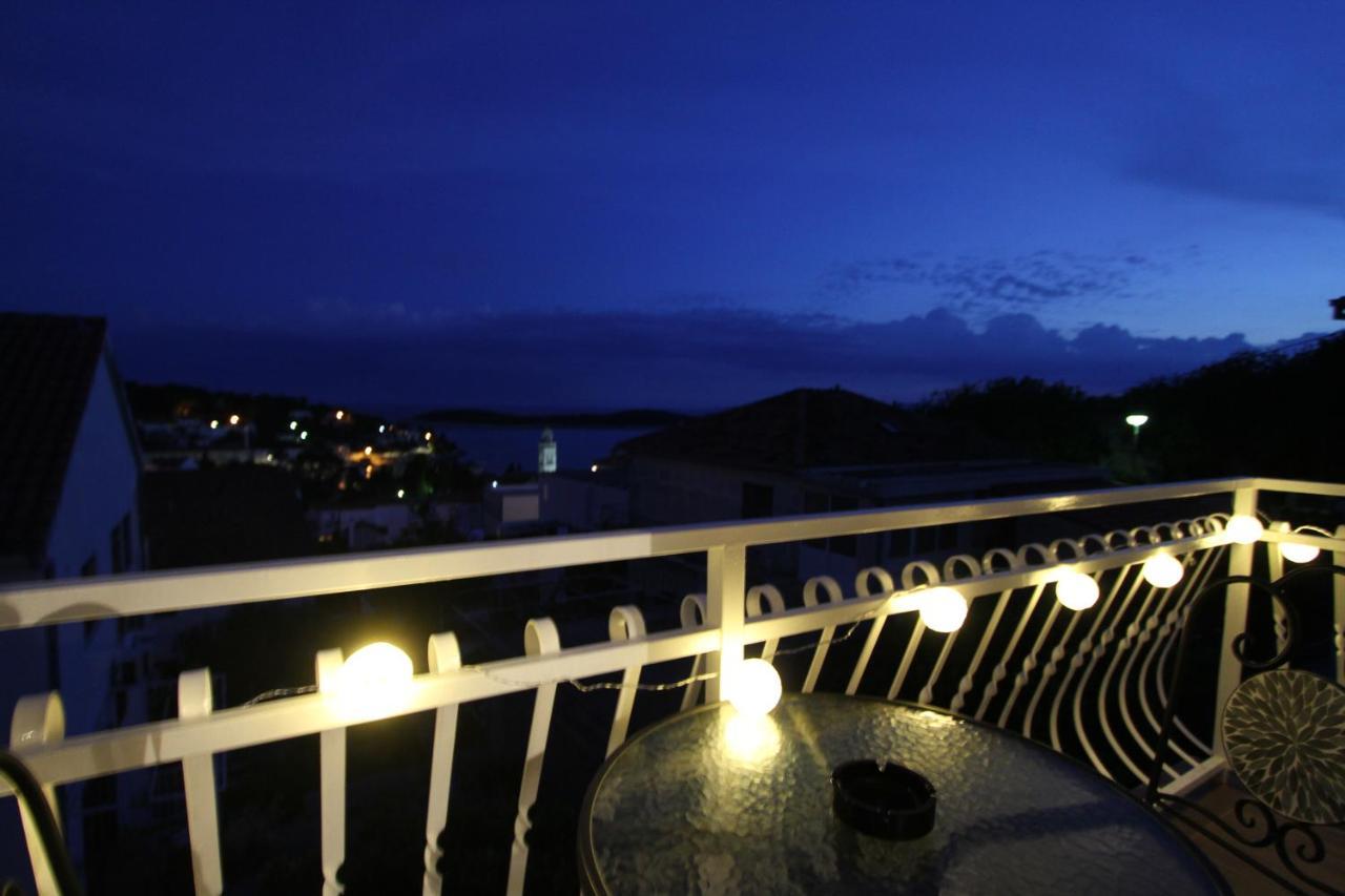 Tanya-Apartments And Rooms Hvar Town Exterior foto